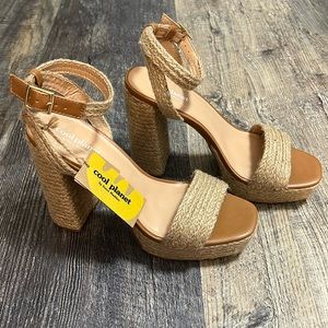 Steve Madden Cool Planet platform heels US size 9